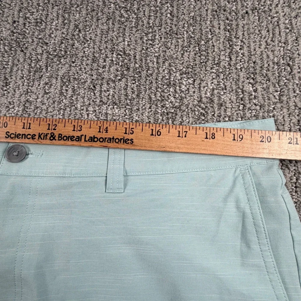 TravisMathew Golf Shorts Mens 40 Green Beck Performance Micro Stripe Stretch
